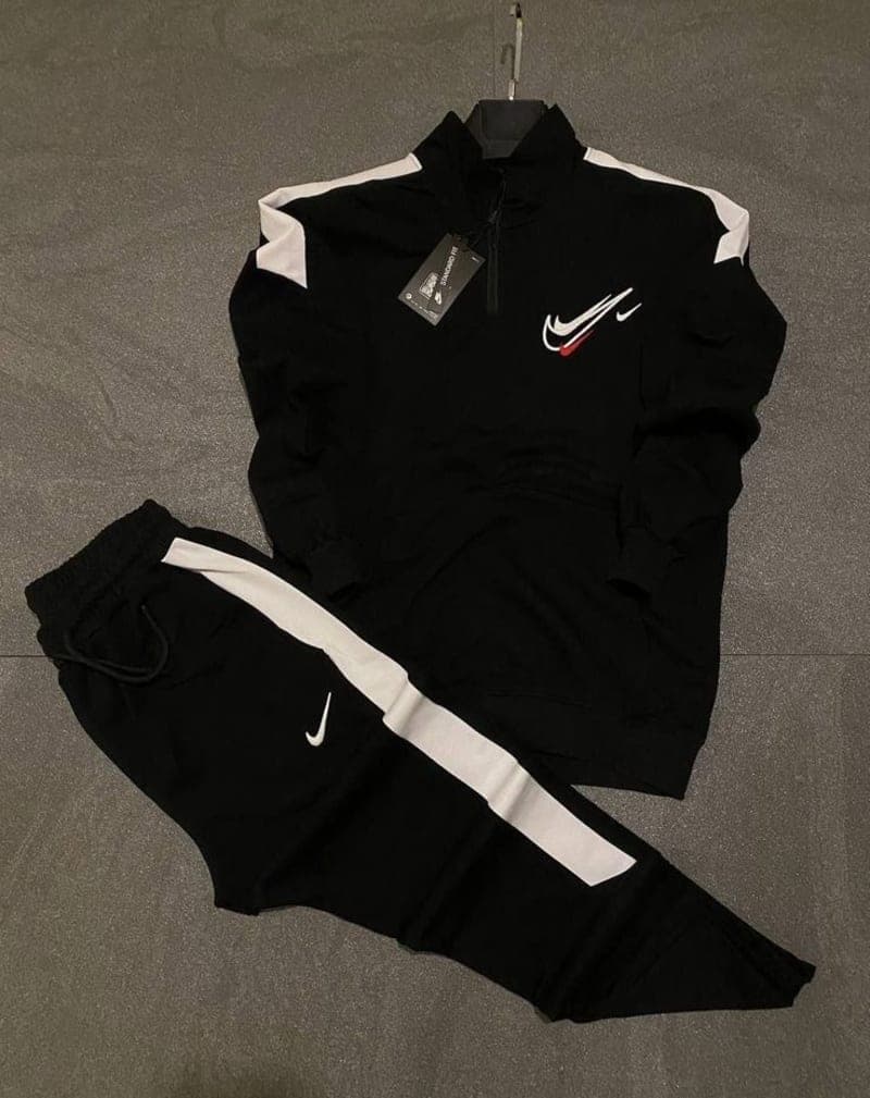 Imagen de Conjunto Urbano Half-Zip Swoosh